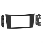 Metra 2003-2009 Mercedes E Class (W211) ISO DDIN Radio Provi